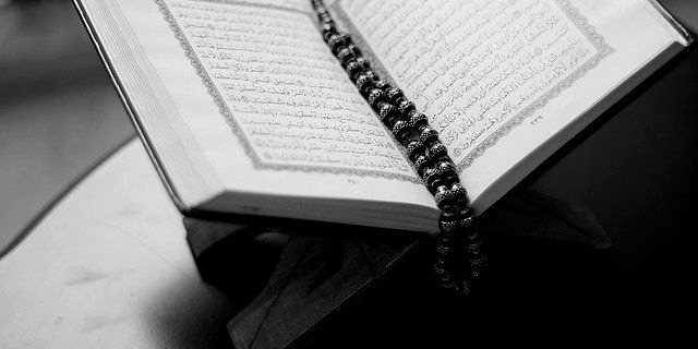 Time and method of Muslim people to dedicate prayers